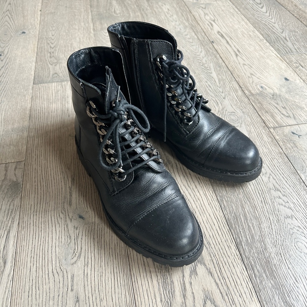 Black Leather Women’s Boots